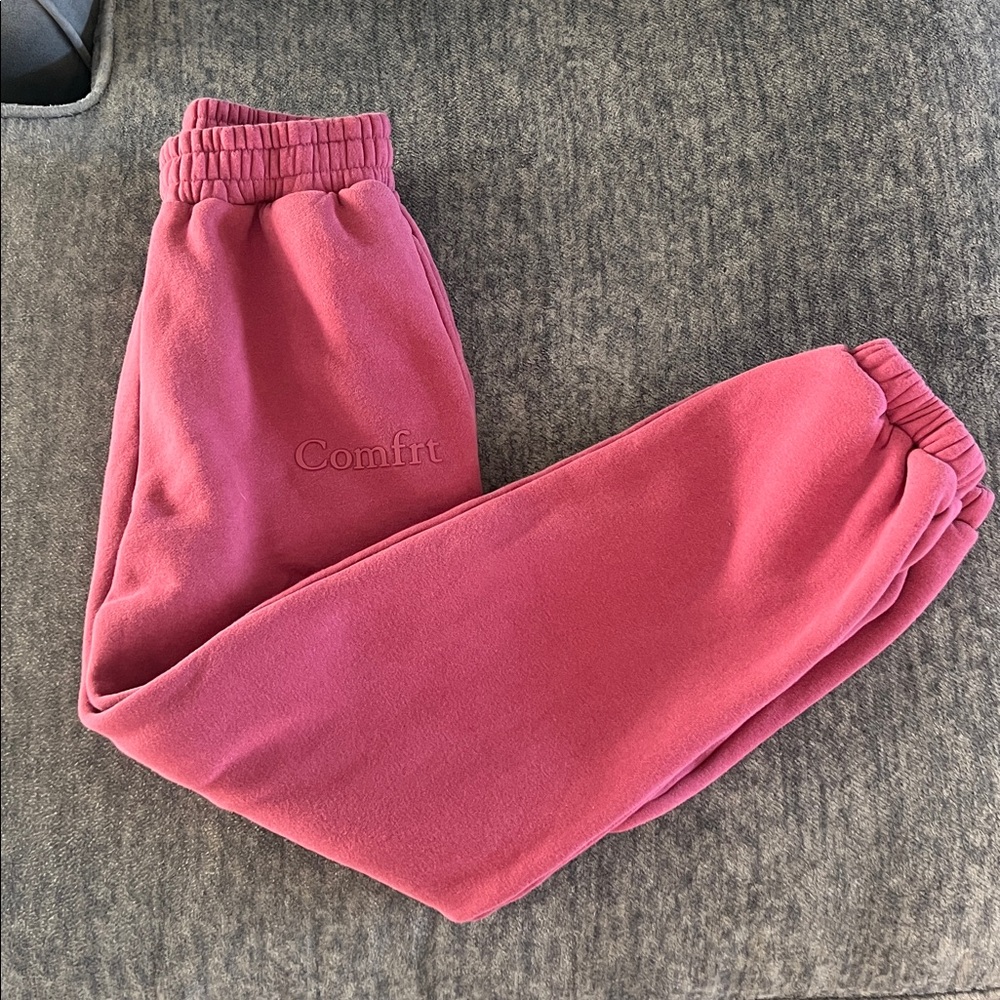 Maroon Women’s Comfrt Sweatpants